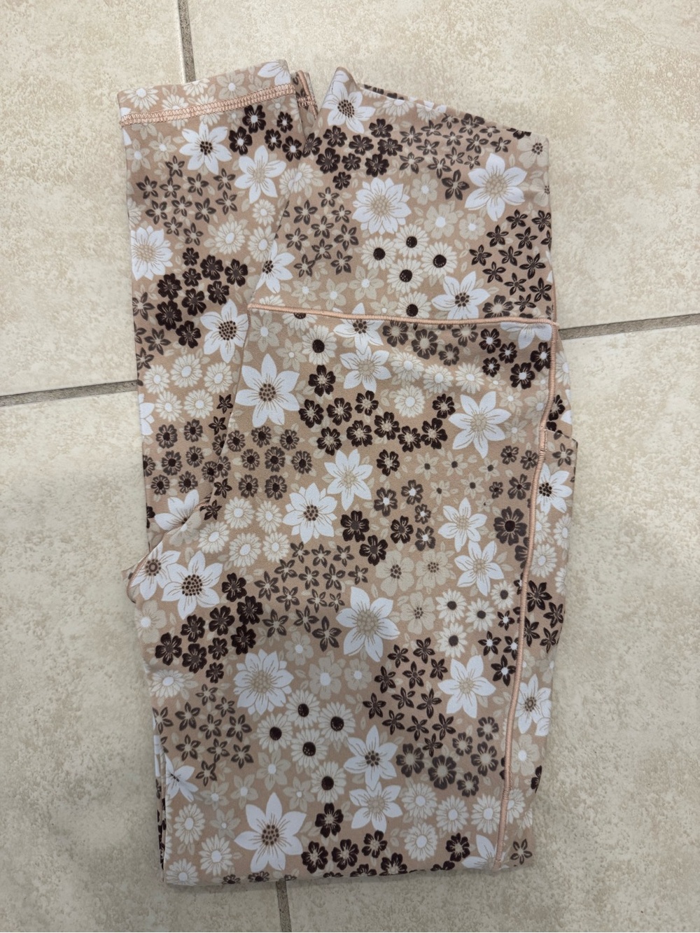 Offline by aerie Beige and White Floral leggings
